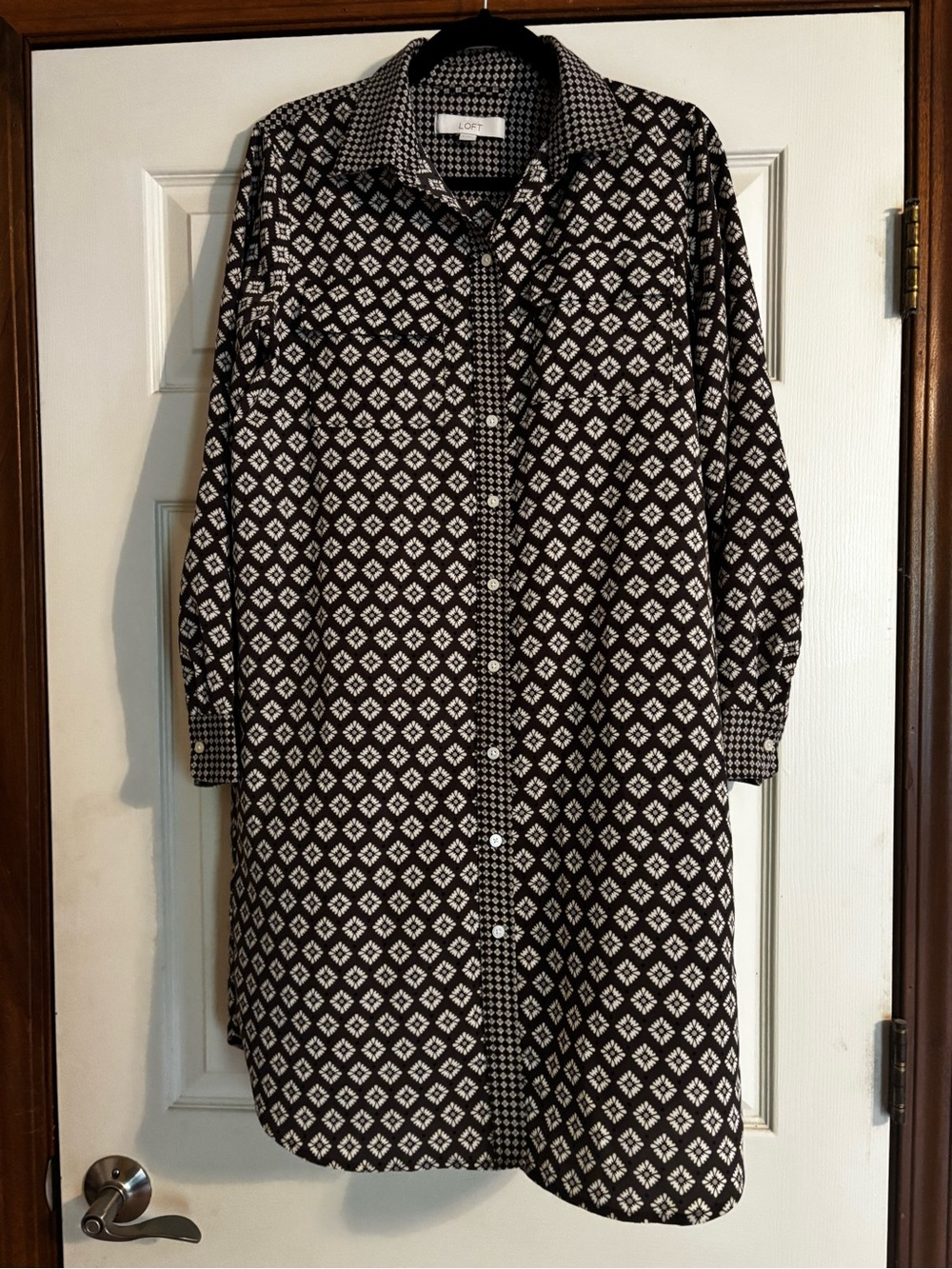 LOFT Shirt Dress Black White Geometric Print Size Medium Long Sleeve
